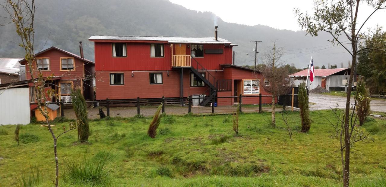 Cabanas Robinson Puerto Puyuguapi Exteriér fotografie